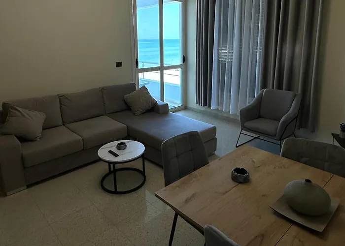 Beachfront Paradise Apartman *