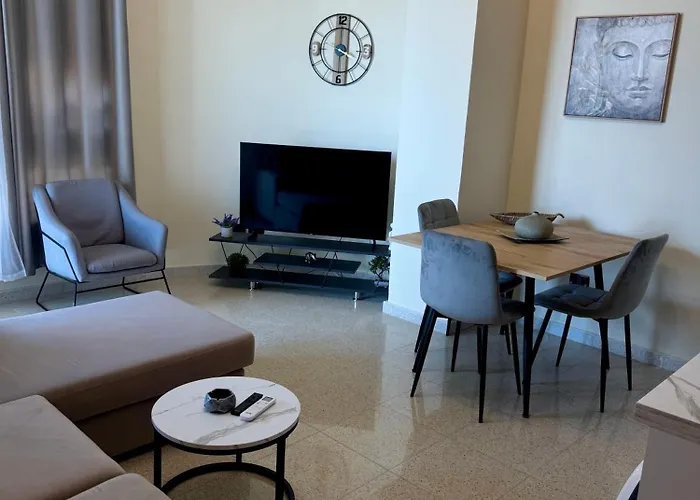 Beachfront Paradise *